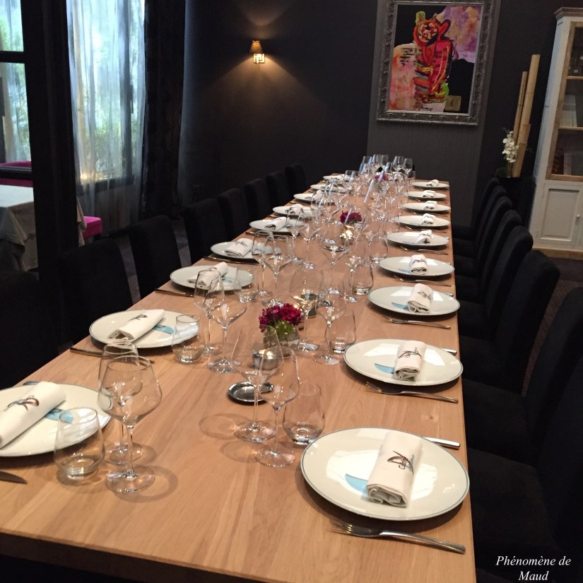 table chez cuisne et dependances fabrice bonnot.jpg