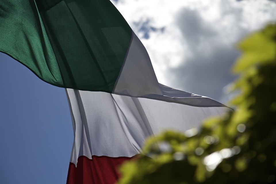 flag-2487552_960_720.jpg