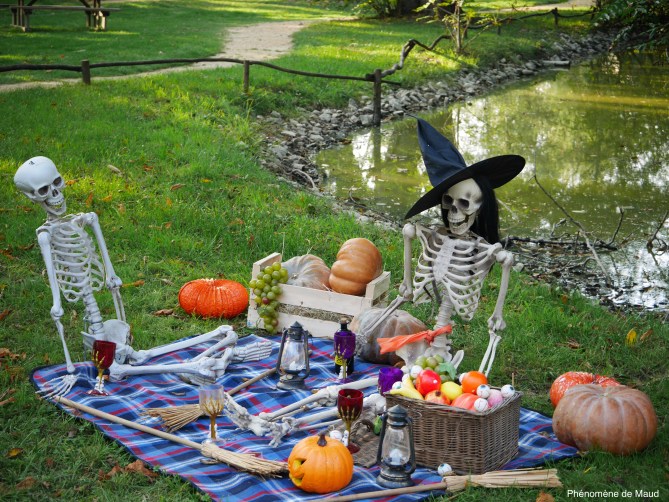 squelettes halloween phenomene de maud.jpg