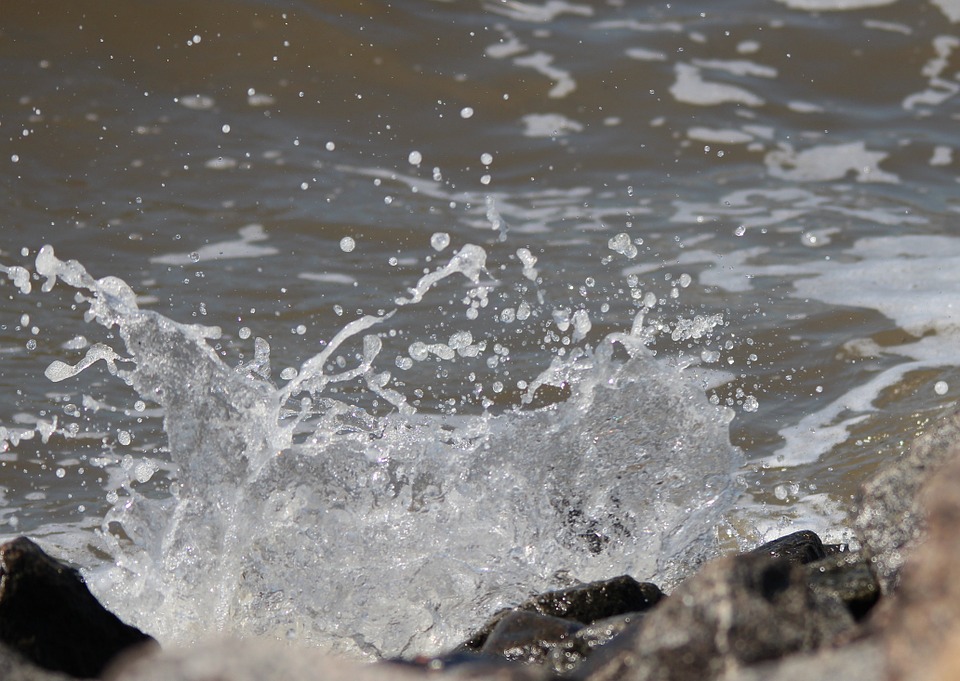water-381852_960_720.jpg