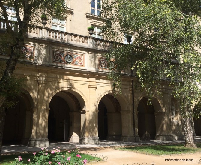 palais saint pierre lyon